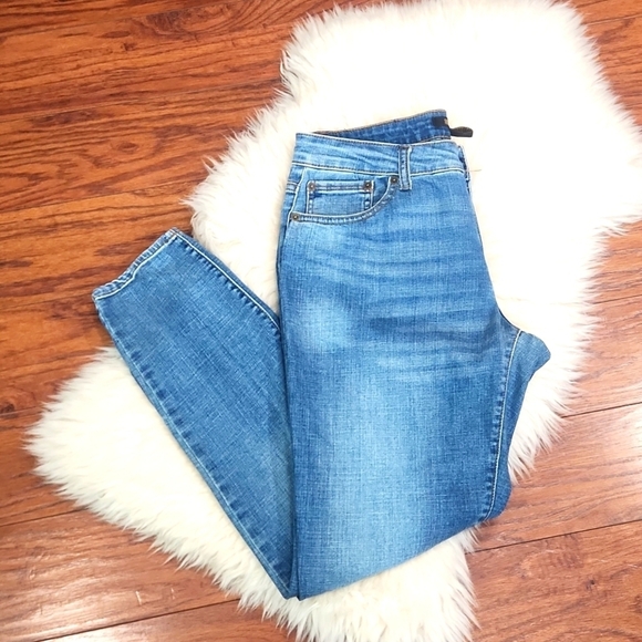 Frye Denim - Frye Medium Wash Jean's